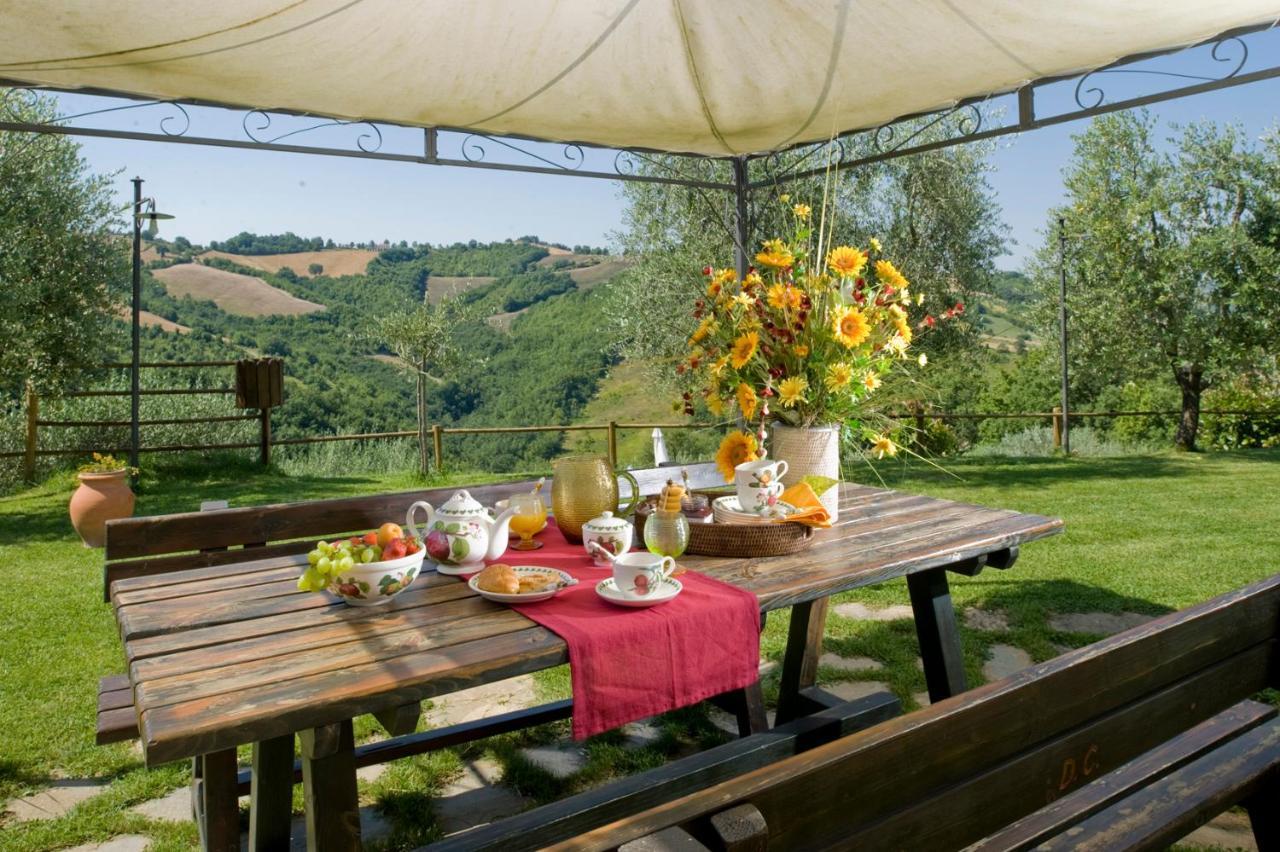 Agriturismo Le Dolci Colline Valfabbrica Bagian luar foto