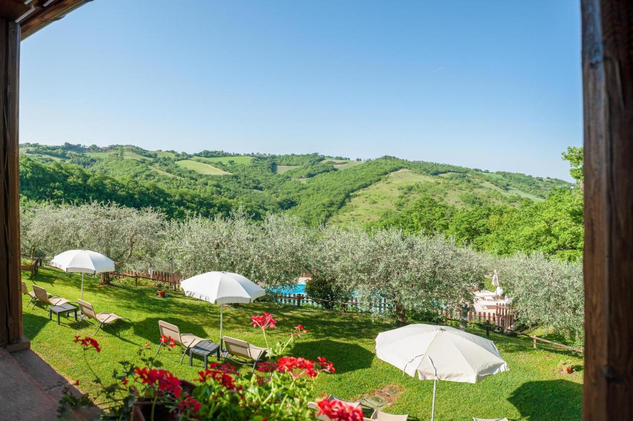 Agriturismo Le Dolci Colline Valfabbrica Bagian luar foto