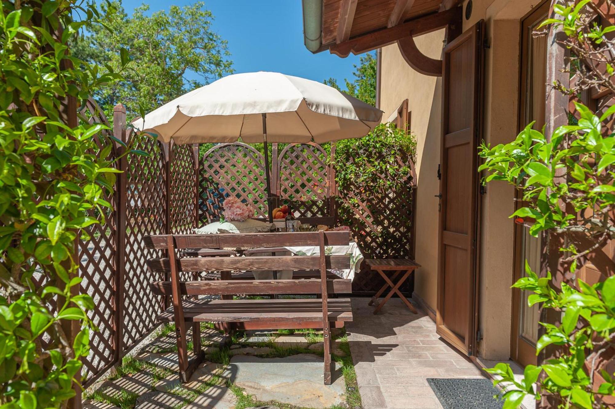 Agriturismo Le Dolci Colline Valfabbrica Bagian luar foto